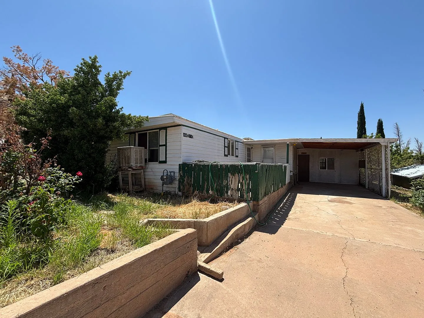 Beautiful 3 Bed 2 Bath Home in La Verkin! — Photo 1
