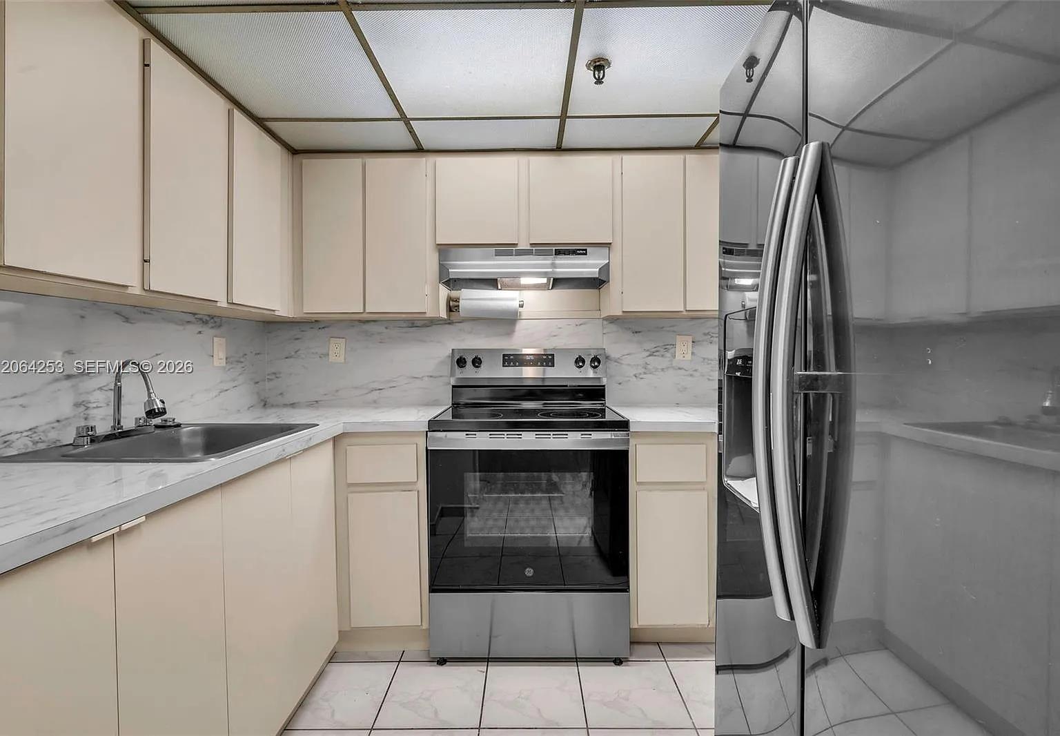 Aragon Towers Condo — Photo 3