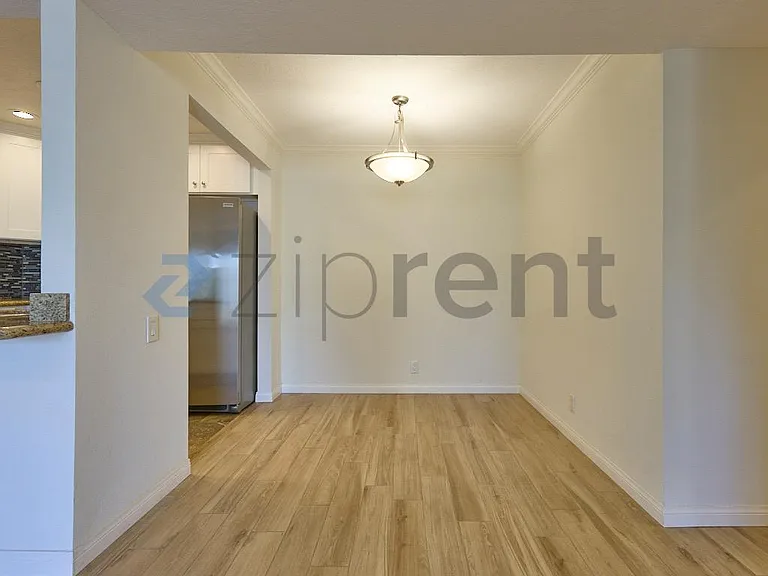 25761 Le Parc #87 — Photo 6
