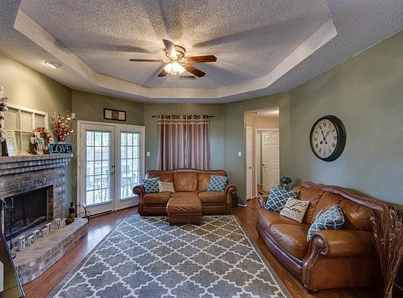 5th image of 2221 Creek Royal Dr