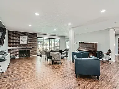 2 bed, 1059 sqft, $2,500 — Photo 3