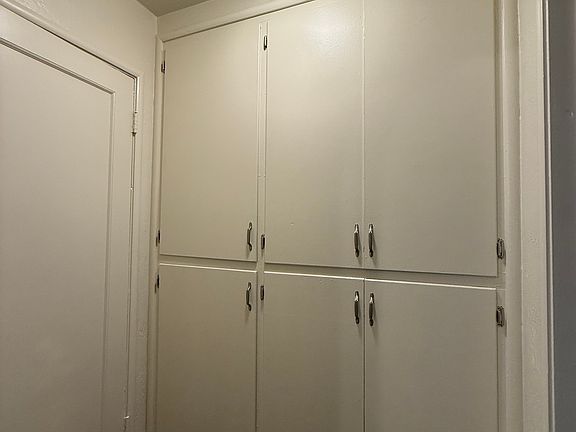 4th image of 410 N Grant Ave
