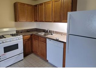 113 Dolphin Ct UNIT B, Bronx, NY 10473