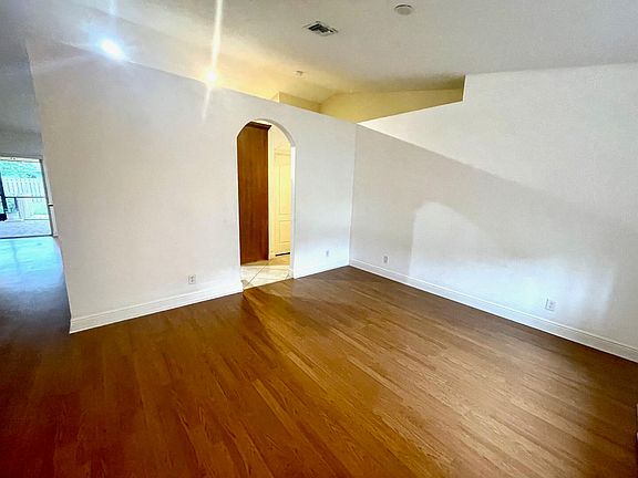4th image of 4241 SW Xenon Street