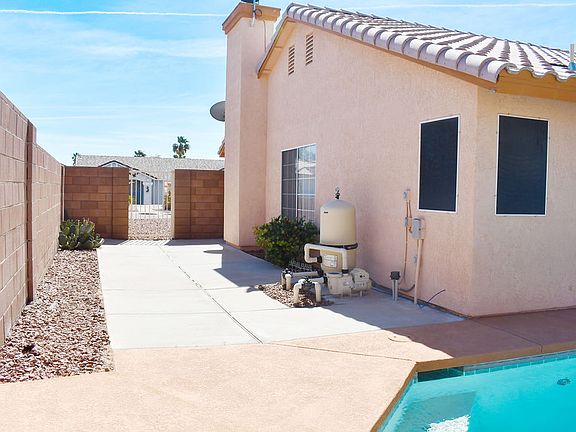 4th image of 2073 E Jeffrey Drive