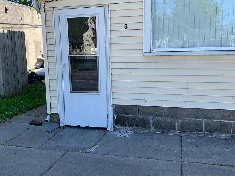 2107 Birch St — Photo 20