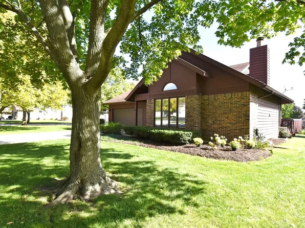 1595 Marikay Ave, Aurora, IL 60505