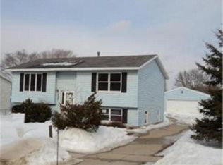 2003 Village Dr SE, Rochester, MN 55904