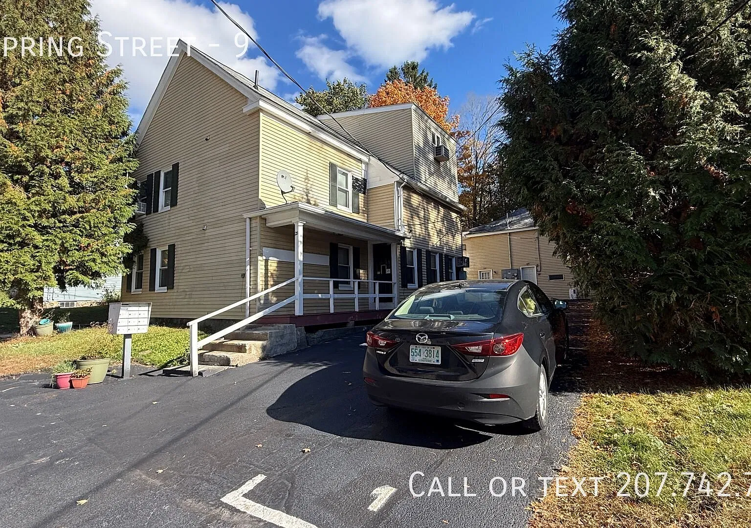 Studio Apartment, Walk to Downtown Newmarket, Onsite Parking and Laundry — Photo 1