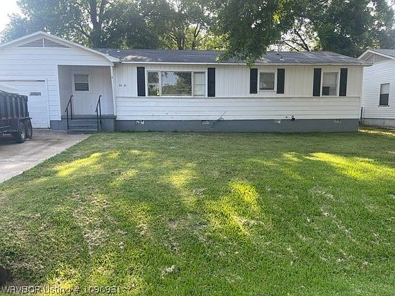 2nd image of 4423 S 30th St