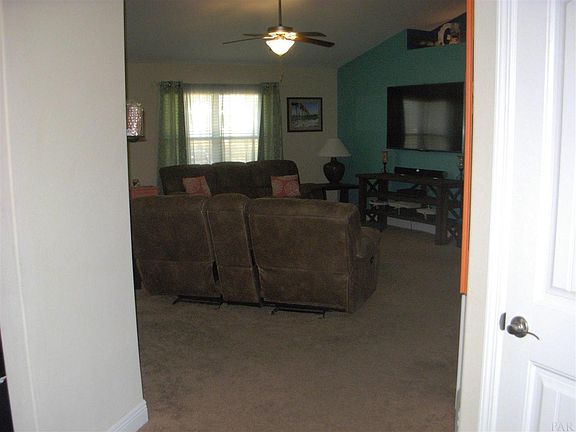 5th image of 1985 Larkspur Cir