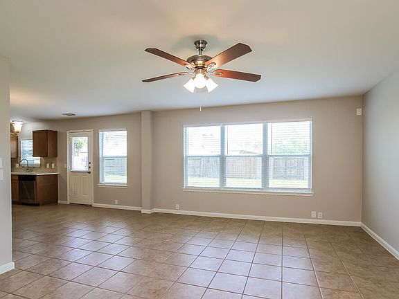 4th image of 4742 Markham Woods Ct