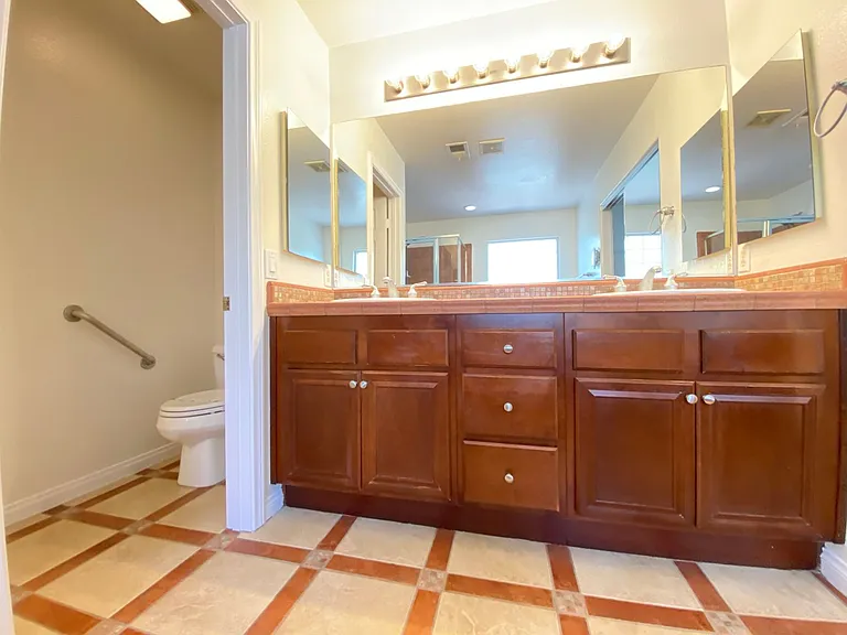 393 Spring Canyon Way — Photo 35