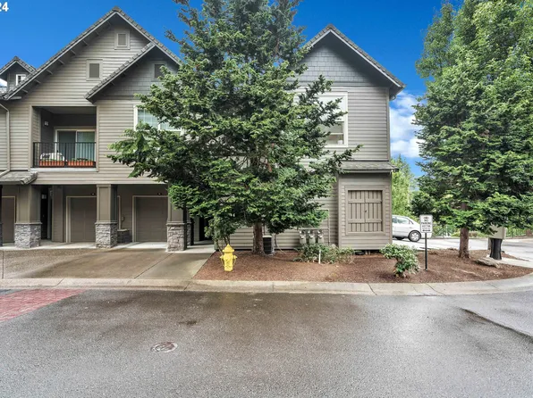 925 Springtree Ln, West Linn, OR 97068