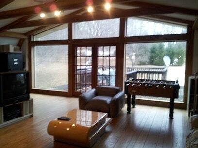 Main Recreation Room- High Ceilins and Exposed Oak beams