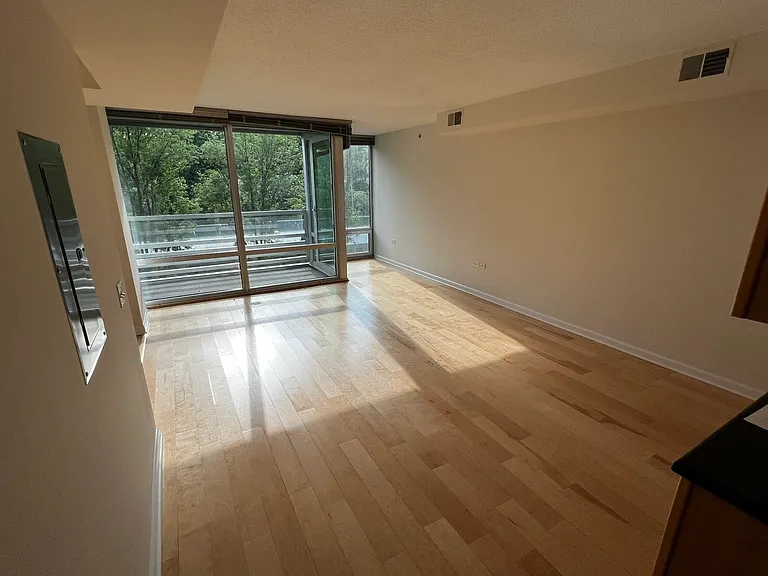 9655 Woods Dr #406 — Photo 5