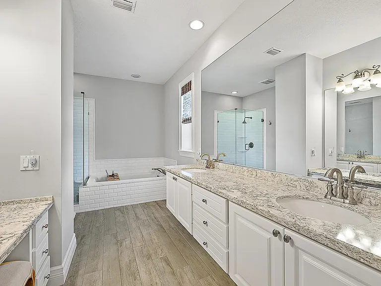 140 Sweet Bay Cir — Photo 21