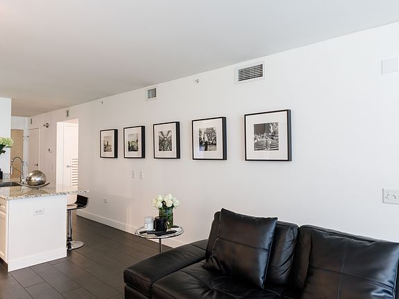 4th image of 4808 N 24th St Unit 228