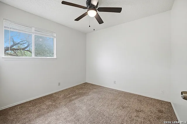3 bed, 2.5 bath, 1202 sqft, $1,550 — Photo 4