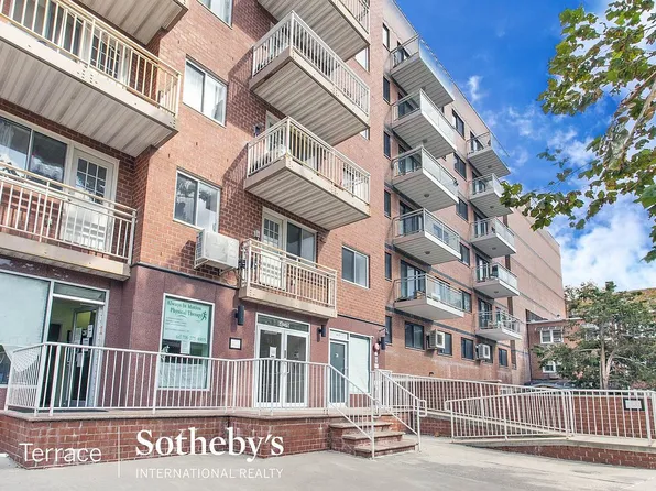 6475 Austin St #2A, Rego Park, NY 11374