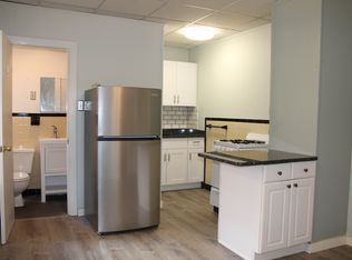 10 Henchman St APT 2M, Boston, MA 02113