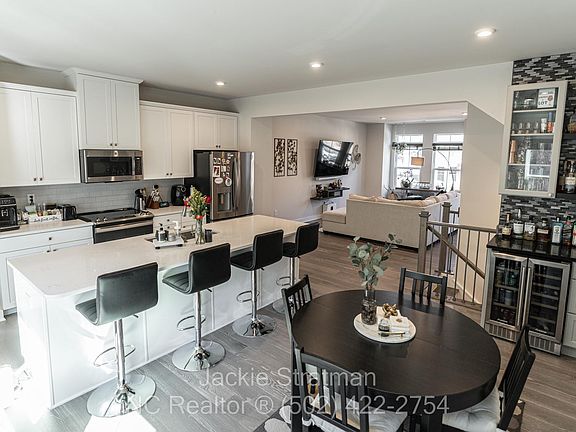 Kitchen, Dining, Custom Bar