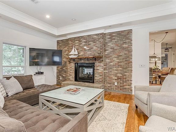 5th image of 435 Northshore Dr