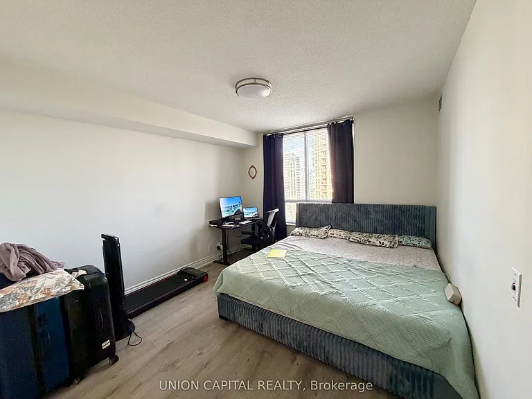 78 Harrison Garden Blvd #1007 — Photo 7