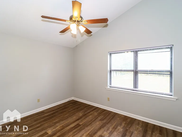 2696 Dromedary Dr — Photo 8
