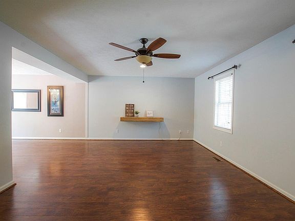 3rd image of 129 Willard Way