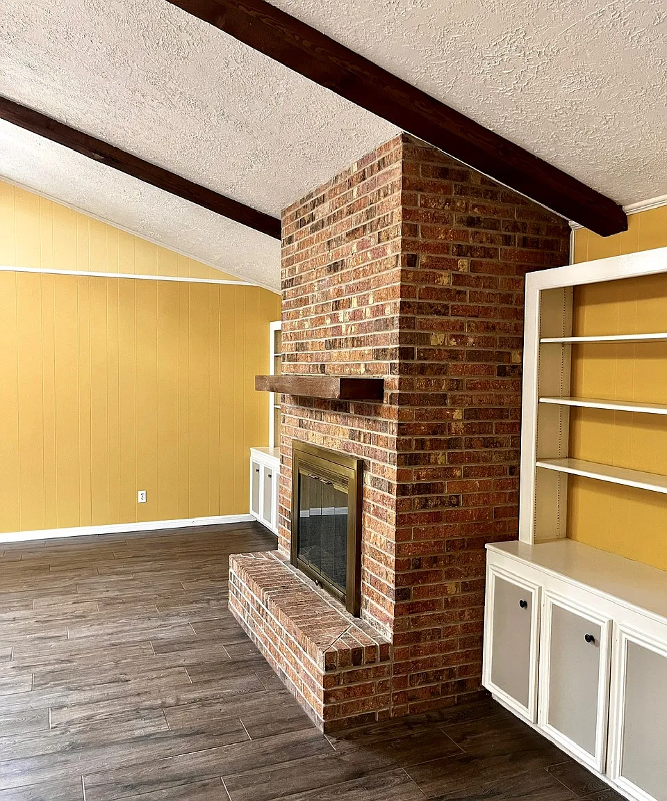 Arbor Drive 2600 - 1 — Photo 4