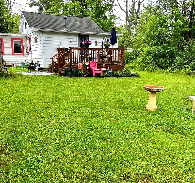1st image of 569 Kennedy Ave