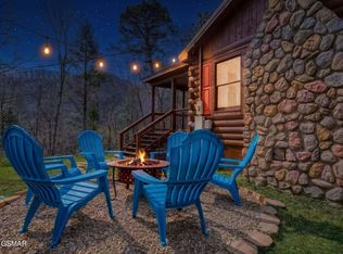 129 Perkins Rd, Gatlinburg, TN 37738