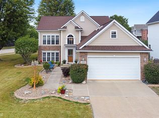 15859 Hawthorn Dr, Clive, IA 50325