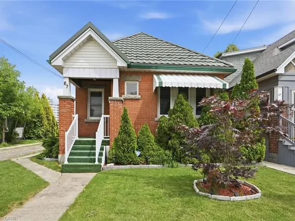 67 Paradise Rd S, Hamilton, ON L8S 1S3