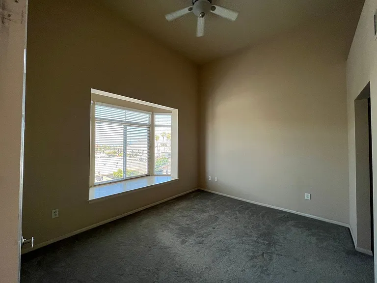 2400 5th Ave #401 — Photo 10