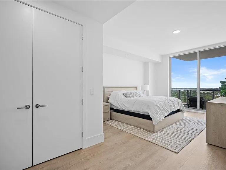 220 Lake Shore Dr #1513 — Photo 13
