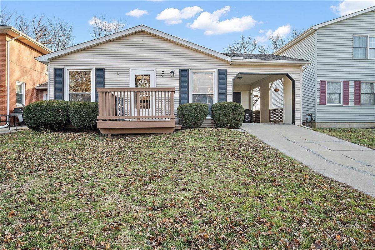 5 Hale Ct, Normal, IL 61761 Zillow