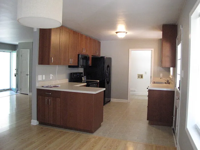 513 Chivalry Dr — Photo 6