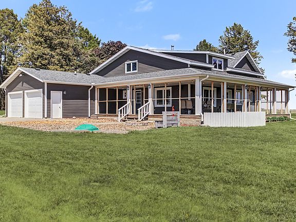 2nd image of 3701 Deer Run Rd