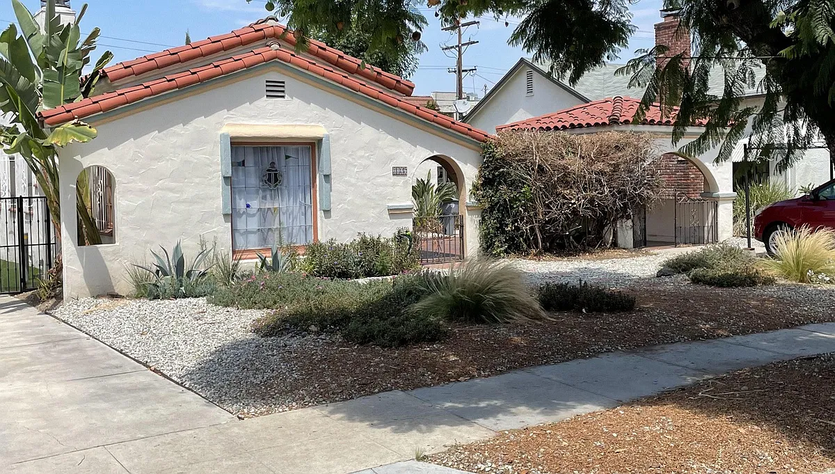 Beautiful Spanish style architecture. Built in 1936 and only 5 owners since. Appeared in background of original 1950's black and white film "Mildred Pierce" starring Joan Crawford. - 1127 N Jackson St