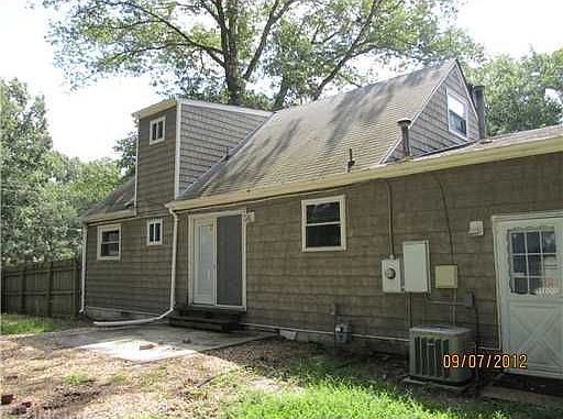 3rd image of 4928 Floral St