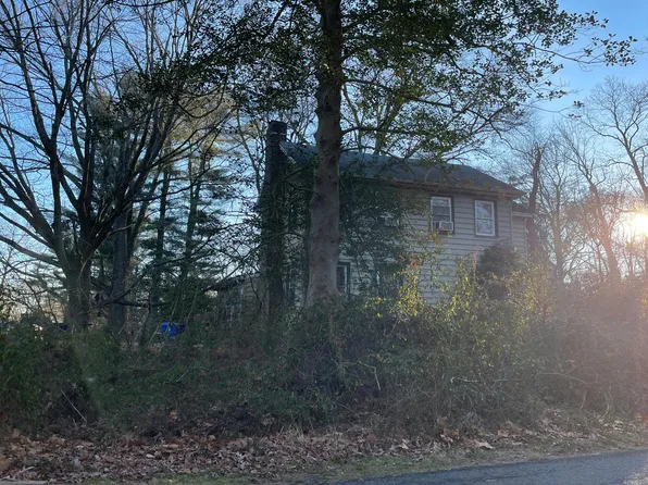 135 Kings Rd, Westampton, NJ 08060