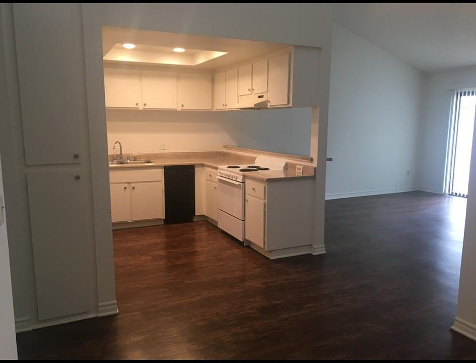 1st image of 2300 E Westport Dr APT 12