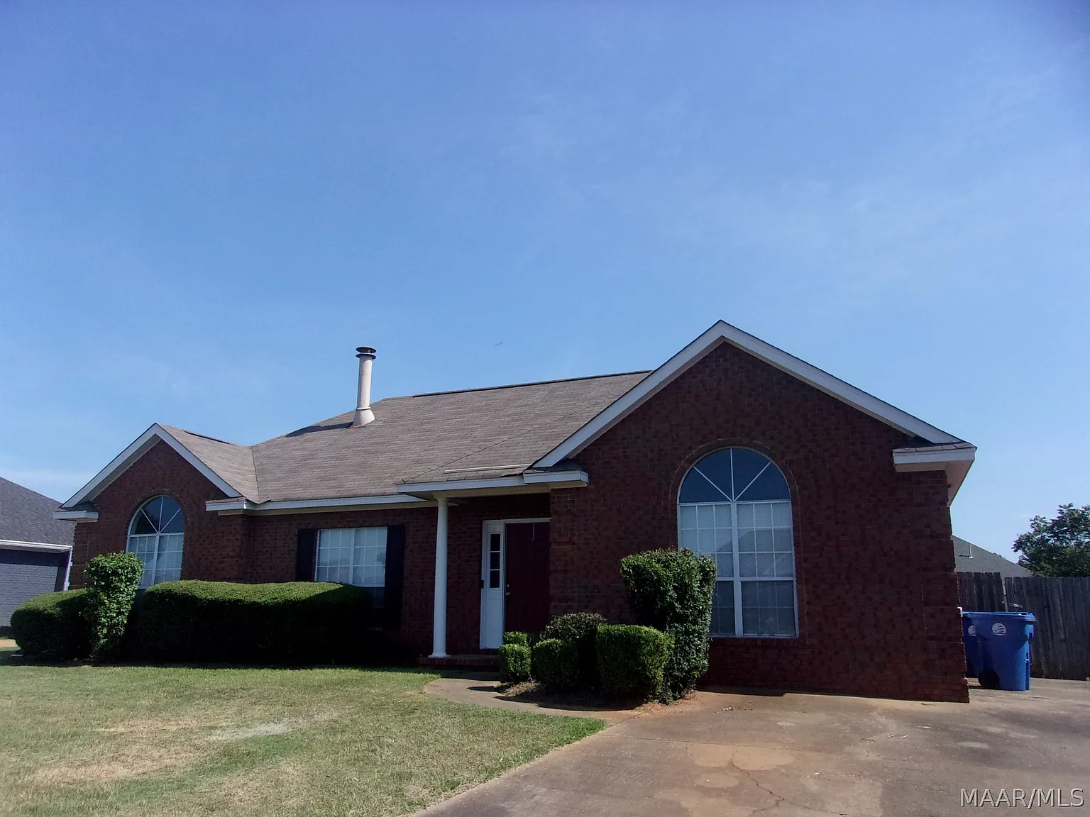 4 bed, 2.0 bath, 1621 sqft, $1,650 — Photo 3