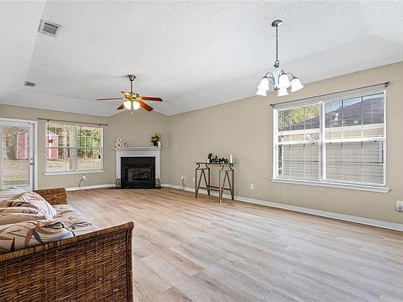 2nd image of 4636 Saint Charles Ct