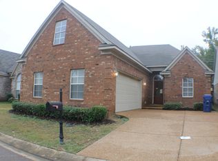 1349 Arbor Lake Dr S, Horn Lake, MS 38637