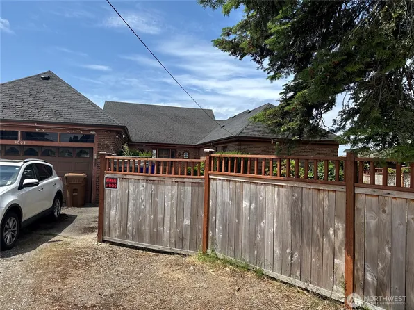 4804 Harbor View Drive NE, Tacoma, WA 98422