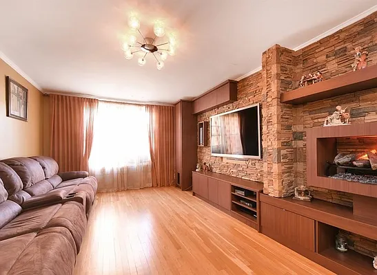 Sold by Remax Edge | media 5