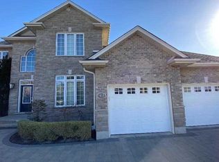 8018 Cathedral Dr, Niagara Falls, ON L2H2Z2